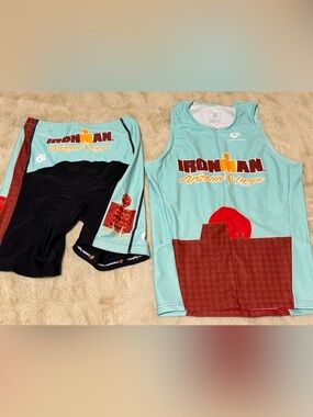 Iron Man Woman’s Light Teal & Black Arizona Triathlon Rash Guard Set 2011
